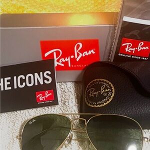 Ray-Ban NEW AVIATORS- Gold Frame with Dark 55mmLenses